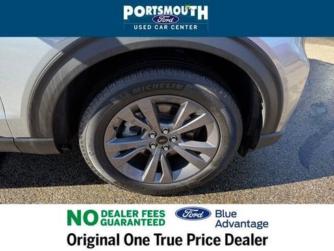 Used 2025 Ford Explorer Active w/ Active Comfort Package image 41