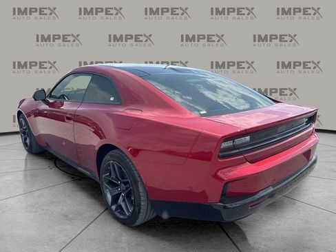 Used 2024 Dodge Charger Daytona R/T w/ Plus Group AWD/4WD image 2