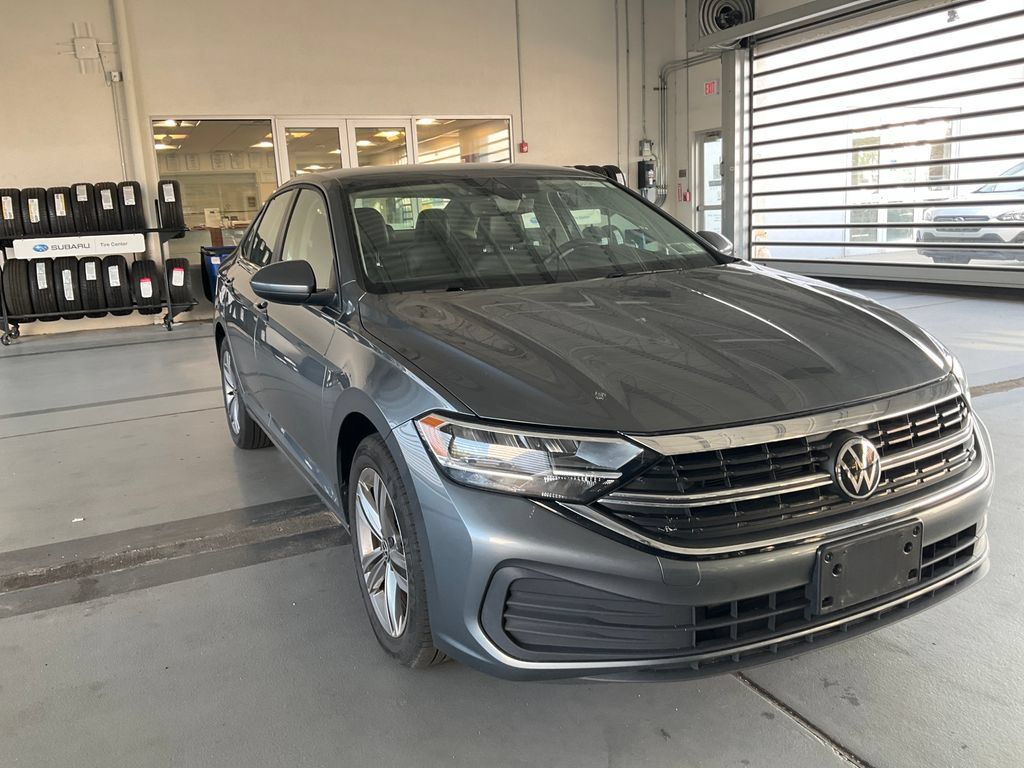 Certified 2024 Volkswagen Jetta SE FWD 360° Tour