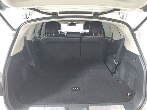 Used 2019 INFINITI QX60 Luxe w/ Essential Package image 29