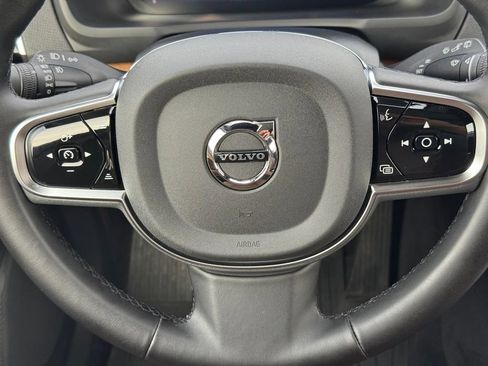 Certified 2025 Volvo XC90 B6 Plus w/ Protection Package AWD/4WD image 13