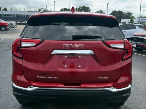 Certified 2022 GMC Terrain SLT AWD/4WD image 7