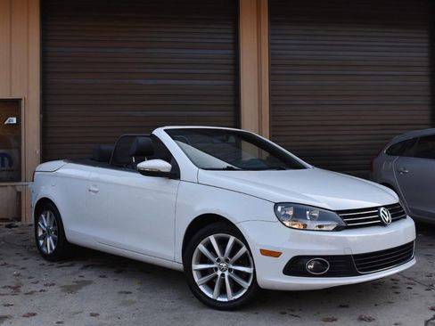 Used 2014 Volkswagen Eos Komfort image 2