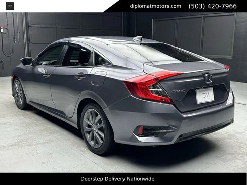 Used 2019 Honda Civic EX-L image 4