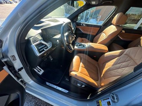Used 2023 BMW X7 xDrive40i w/ M Sport Package image 23