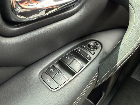 Used 2015 INFINITI QX80 2WD w/ Deluxe Technology Package image 30