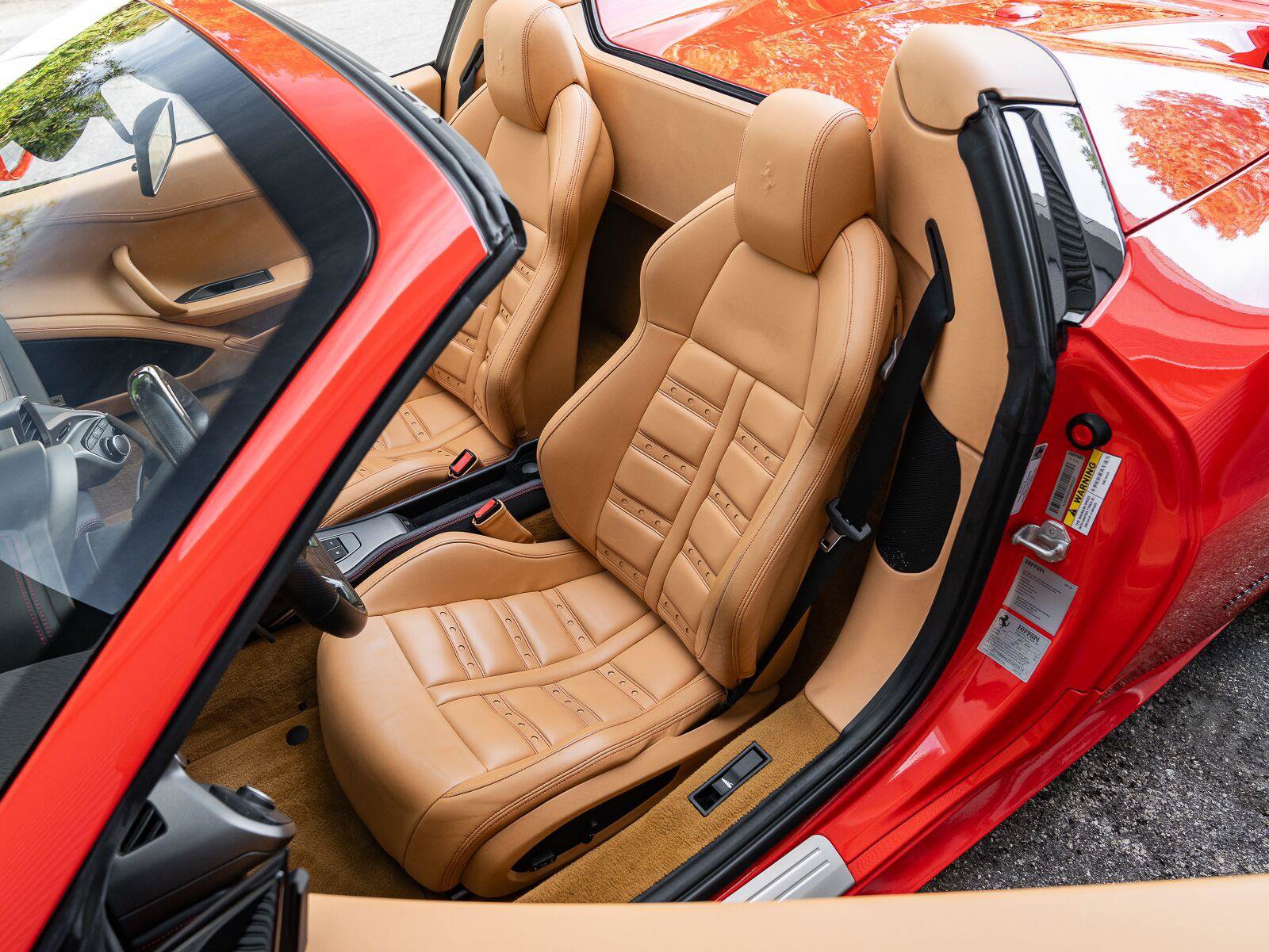 Used 2014 Ferrari 458 Spider RWD image 9