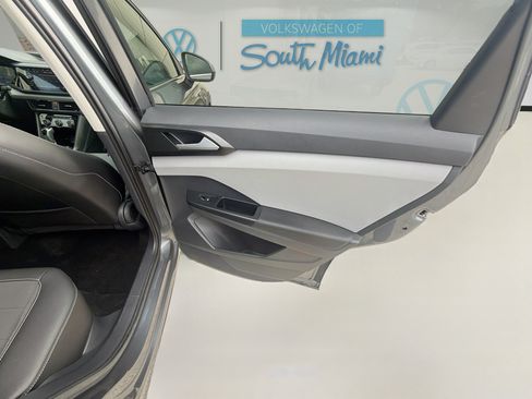 Used 2023 Volkswagen Taos SE FWD image 30
