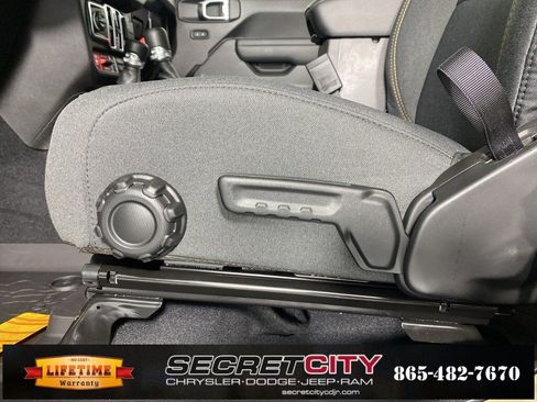 New 2026 Jeep Wrangler Unlimited Sport image 13