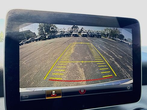 Used 2020 Mercedes-Benz GLA 250 4MATIC image 19