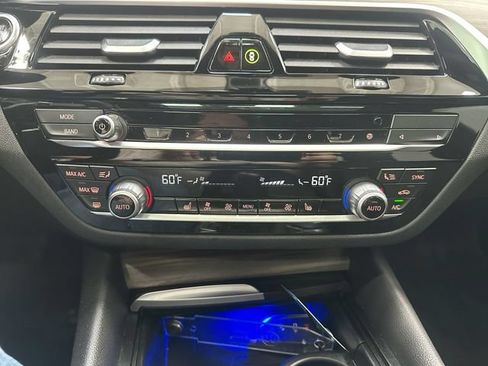 Used 2022 BMW 540i xDrive w/ Premium Package AWD/4WD image 18