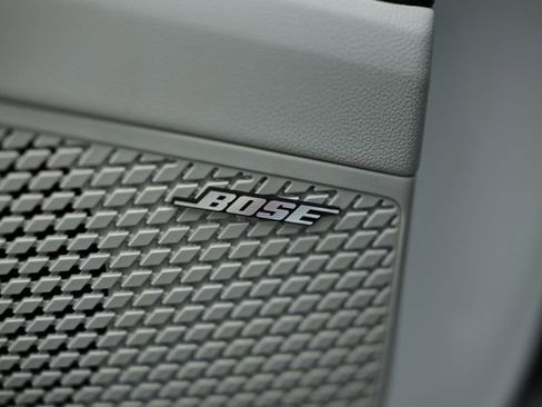 Certified 2025 Hyundai Elantra Limited image 17