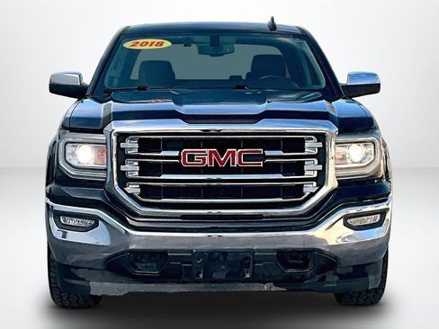 Used 2018 GMC Sierra 1500 SLT w/ SLT Premium Package image 2