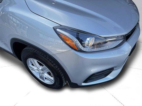 Used 2021 Chevrolet Trax LT w/ Driver Confidence Package image 7