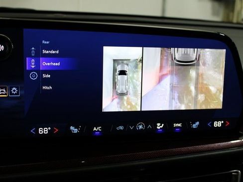 Used 2025 Chevrolet Traverse Z71 w/ Driver Confidence Package image 23