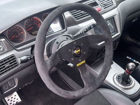 Used 2006 Mitsubishi Lancer Evolution AWD/4WD image 11