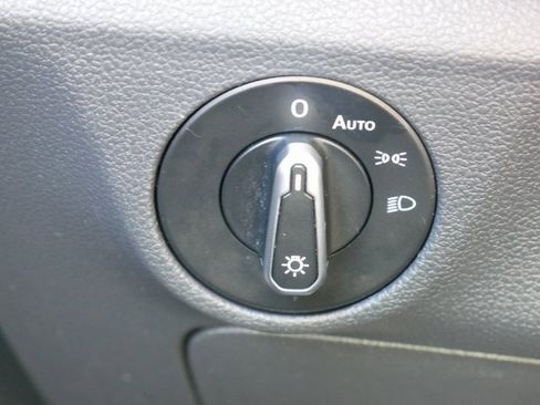 Used 2024 Volkswagen Jetta S image 28