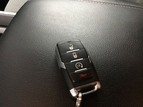 Used 2023 RAM 1500 Big Horn image 11