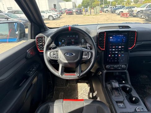 Used 2025 Ford Ranger Raptor AWD/4WD image 13