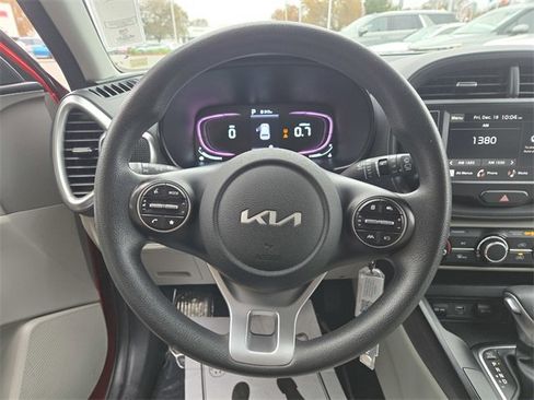 Certified 2023 Kia Soul LX image 25