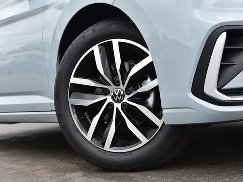 New 2026 Volkswagen Jetta SE image 3