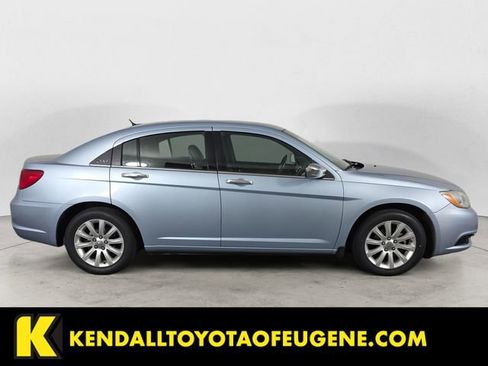 Used 2013 Chrysler 200 Limited w/ Sun/Sound Group image 6
