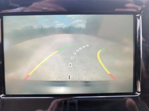 Used 2019 Jeep Compass Latitude FWD image 22