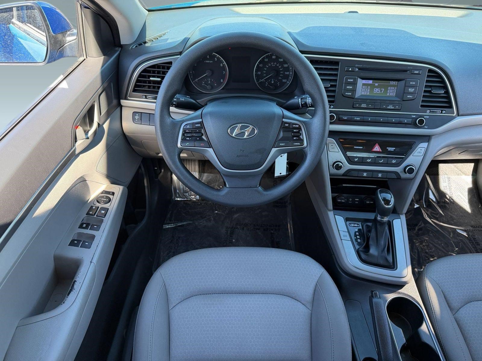 Used 2017 Hyundai Elantra SE FWD image 25