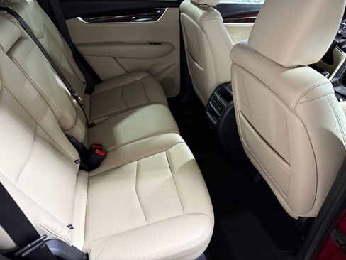 Used 2018 Cadillac XT5 Luxury w/ Driver Awareness Package image 41