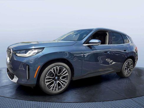 New 2026 BMW X3 xDrive30i w/ Premium Package AWD/4WD image 2