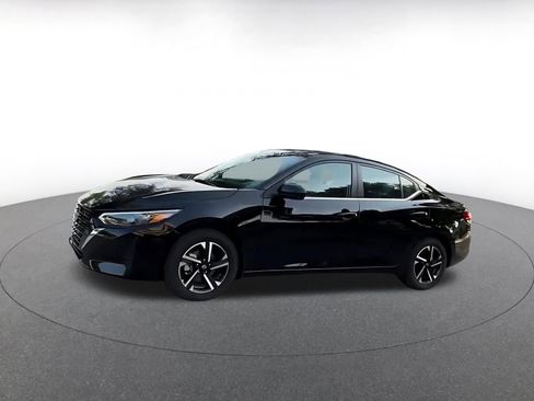 Used 2025 Nissan Sentra SV FWD image 8