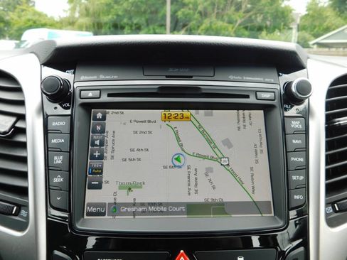 Used 2016 Hyundai Elantra GT w/ Option Group 03 FWD image 11