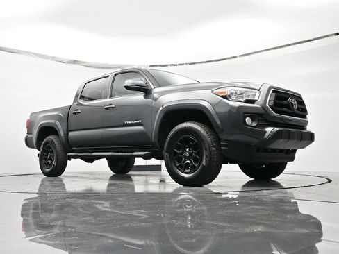 Used 2022 Toyota Tacoma SR5 image 37