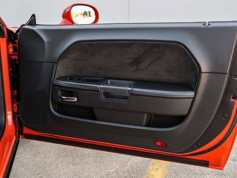 Used 2009 Dodge Challenger SRT8 w/ SRT Option Group II image 37