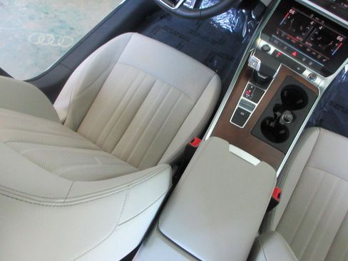 Used 2023 Audi A6 Premium Plus w/ Premium Plus Package AWD/4WD image 17