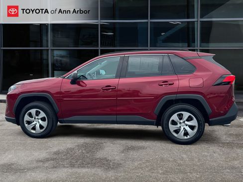 Used 2020 Toyota RAV4 LE w/ All Weather Liner Package AWD/4WD image 8