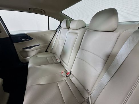 Certified 2017 Honda Accord Touring image 37