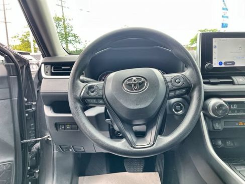 Used 2024 Toyota RAV4 XLE FWD image 13