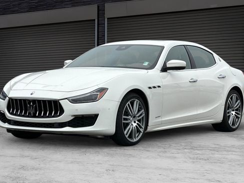Used 2020 Maserati Ghibli GranLusso image 9