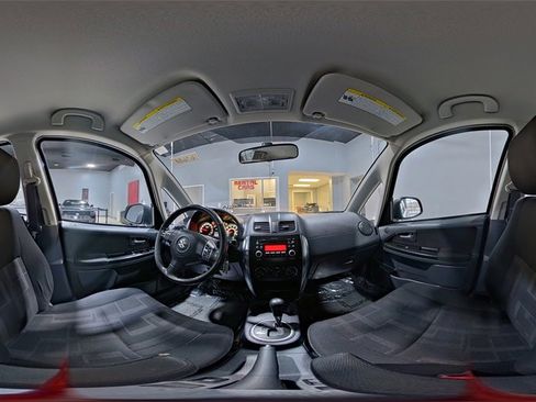 Used 2011 Suzuki SX4 AWD Hatchback image 17