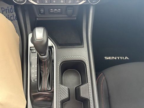 Used 2025 Nissan Sentra SR image 15