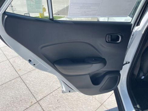 New 2025 Hyundai Venue Limited image 15