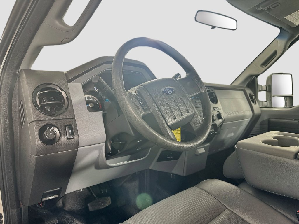 Used 2016 Ford F250 XL w/ Power Equipment Group AWD/4WD image 9