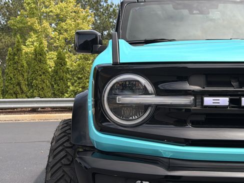 Used 2025 Ford Bronco Outer Banks AWD/4WD image 39