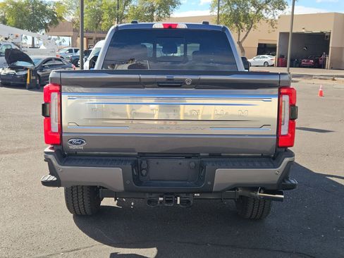 Used 2024 Ford F250 Platinum image 6