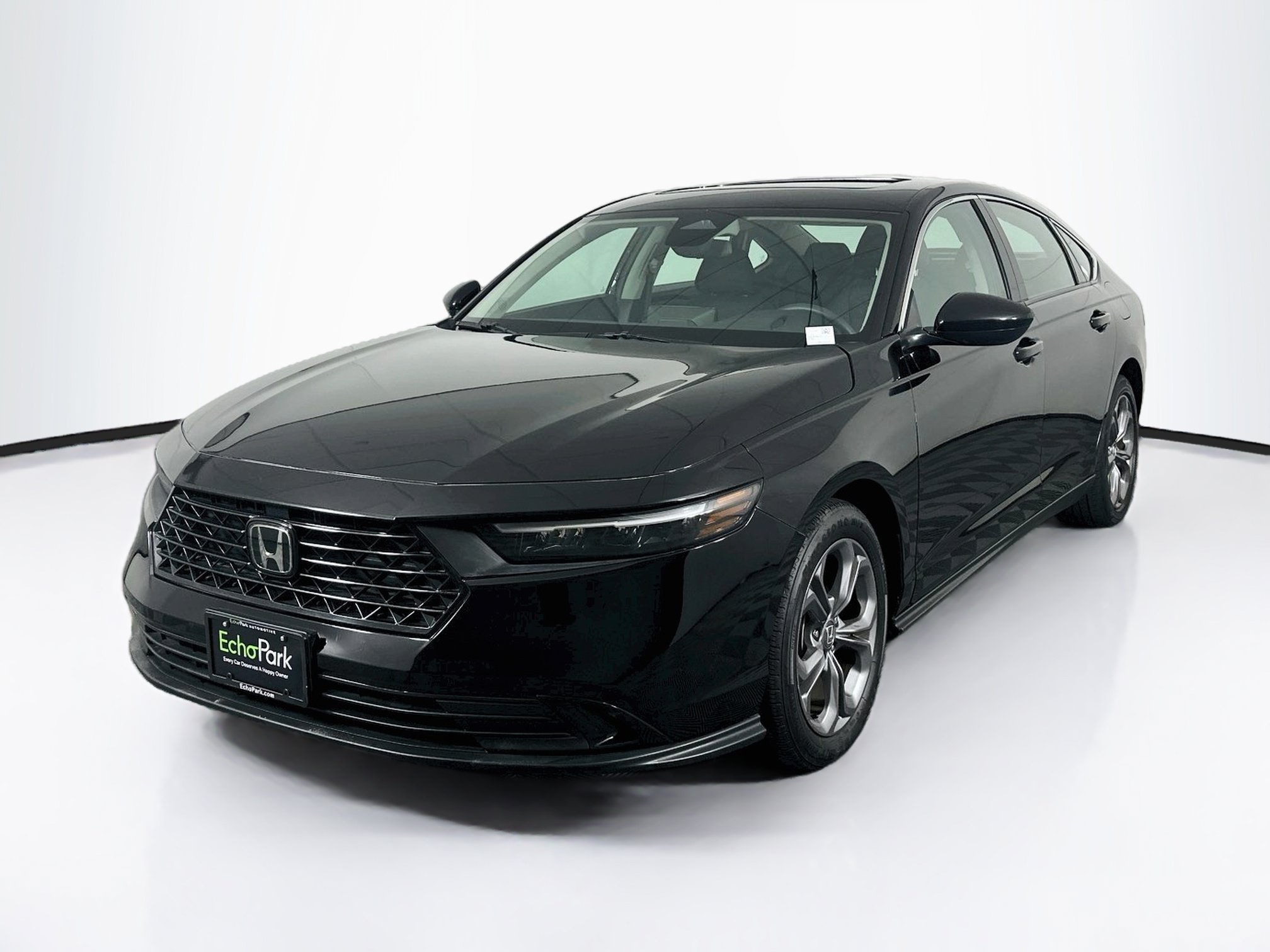 Used 2024 Honda Accord EX image 3