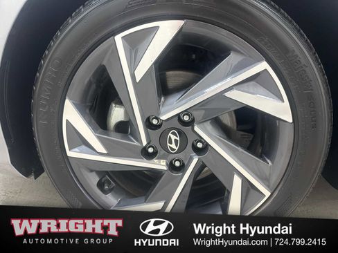 Certified 2025 Hyundai Elantra Sport FWD image 8