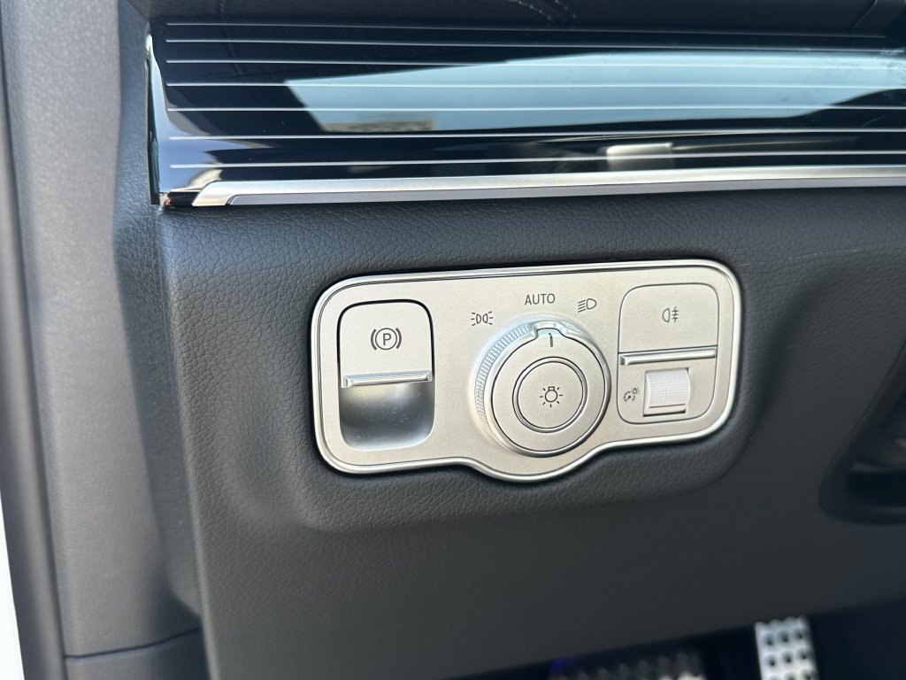 New 2026 Mercedes-Benz GLS 450 4MATIC image 34