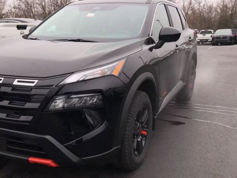 New 2026 Nissan Rogue Rock Creek image 4