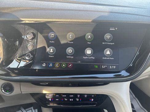 Used 2023 Buick Envision Avenir image 22